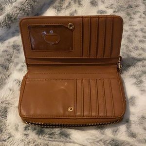 Brown Wristlet ( a•new day )